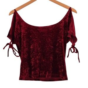 Bebe | Wine red velvet like cold shoulder scoop neck stretch short sleeve blouse